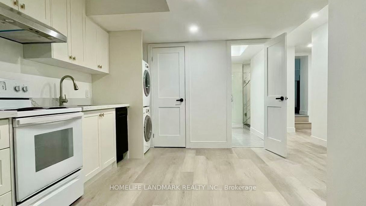Additional image 2 of 1556 Crestview Avenue, Mississauga, ON, L5G 3P6