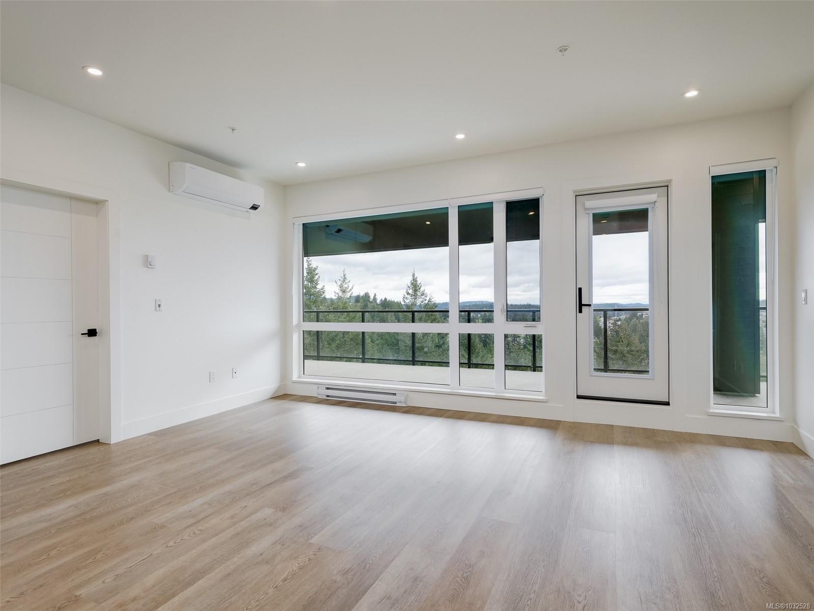 512-2341 Bear Mountain Parkway, Langford, BC, V9B 6V1 photo 2