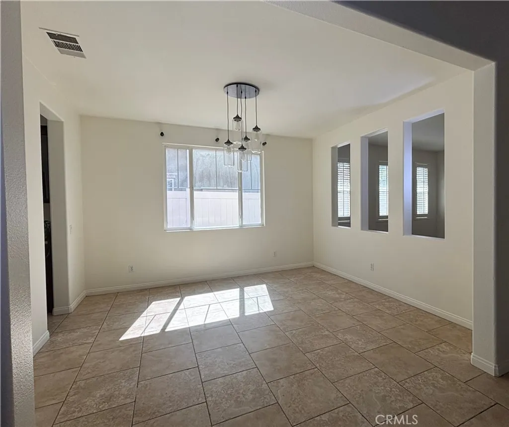 Additional image 4 of 27404 Desert Willow Street, Murrieta, CA 92562