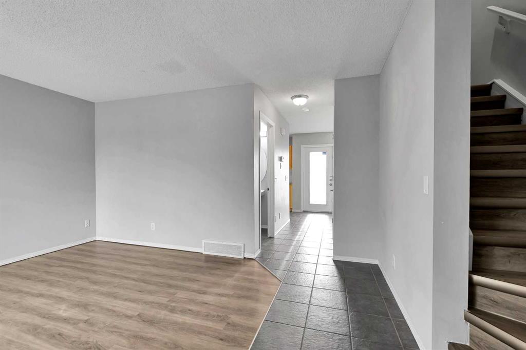 Additional image 5 of 164 Bridleridge Gardens SW, Calgary, AB, T2Y 4L4