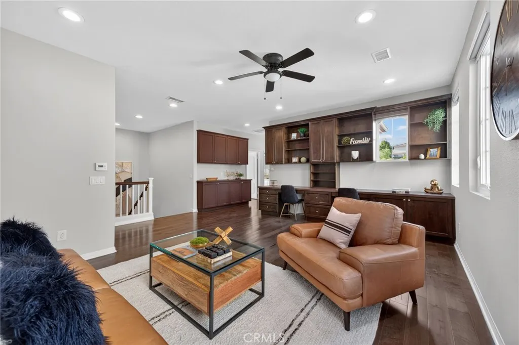 Additional image 96 of 20800 Campania Ln, Porter Ranch, CA 91326