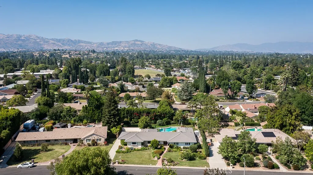 19143 Marilla St, Northridge, CA 91324