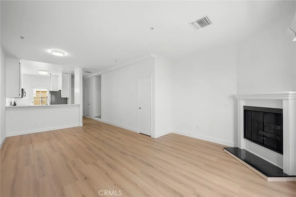 Additional image 9 of 11038 Camarillo Street Unit 13, North Hollywood, CA 91602