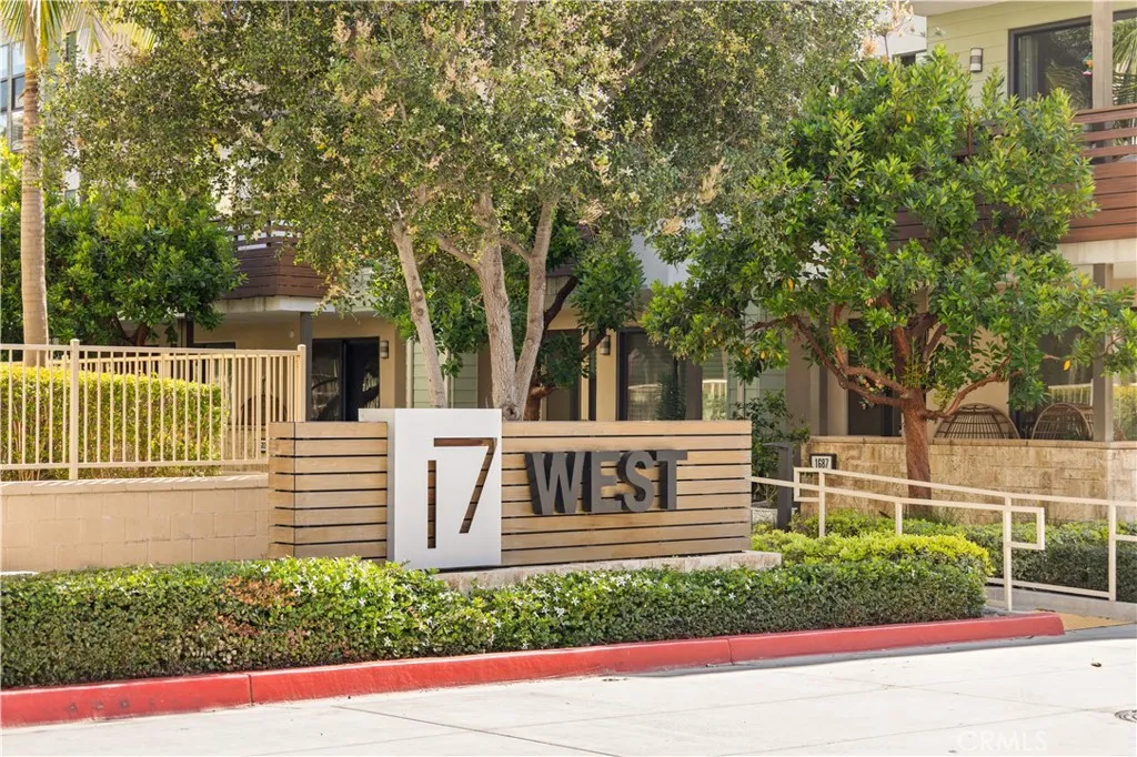 Additional image 24 of 645 W 17th St, Costa Mesa, CA 92627
