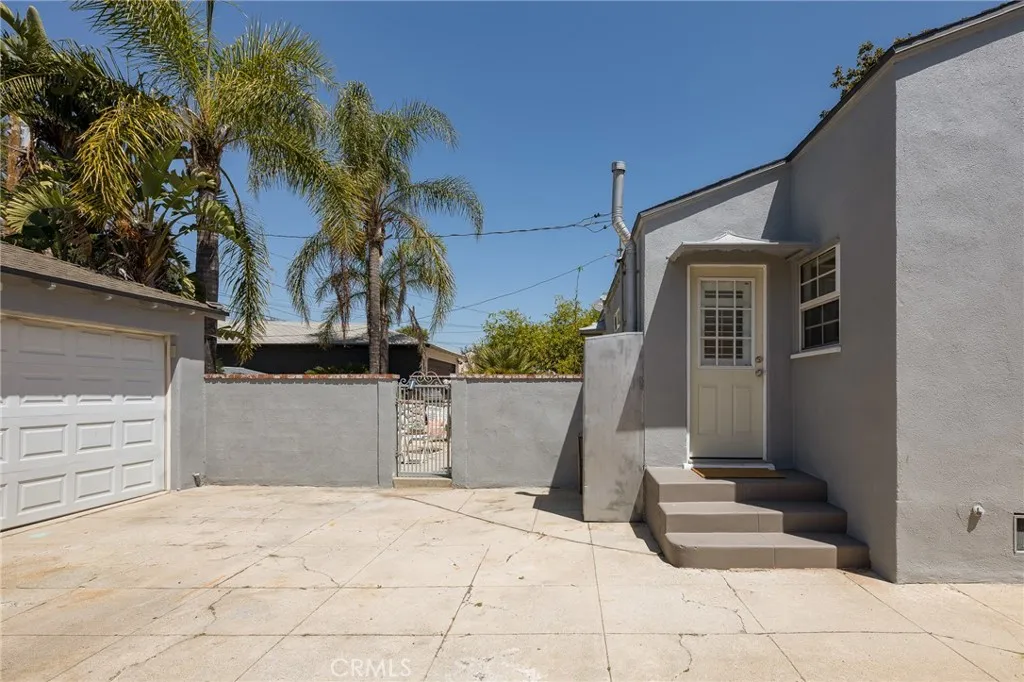 1739 N Niagara St, Burbank, CA 91505