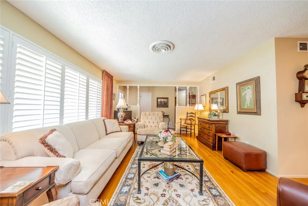 34986 Comberton St, Yucaipa, CA 92399 photo 5