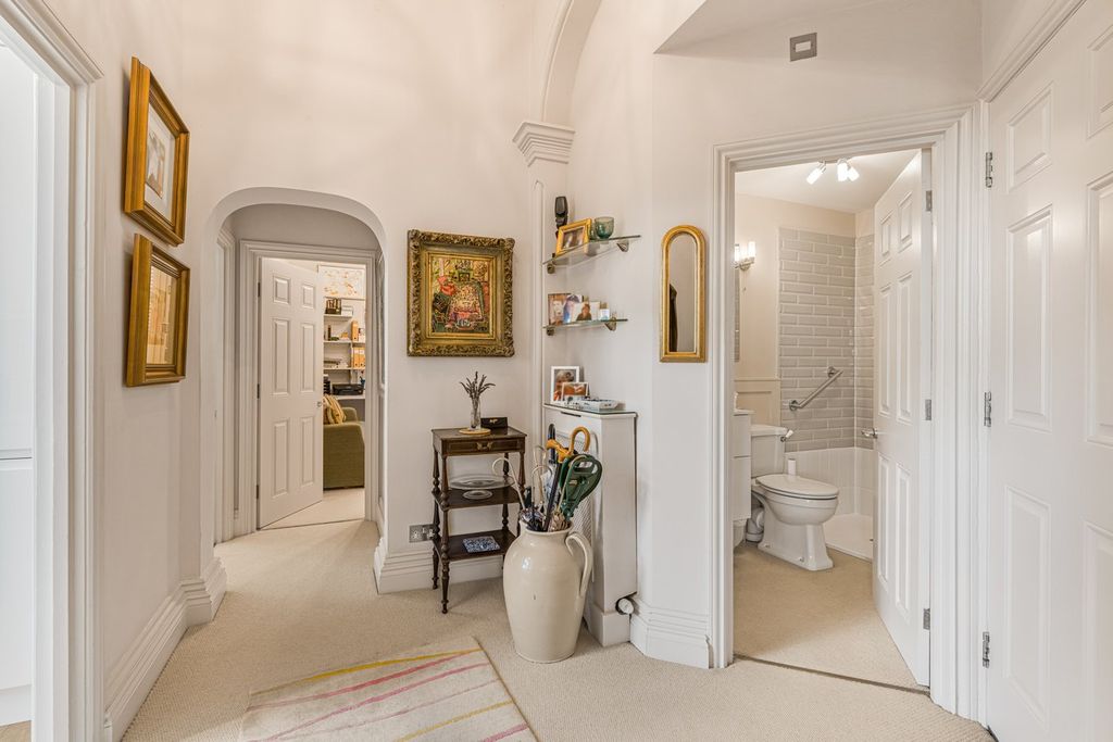 Additional image 5 of 2 bed flat for saleSt Stephens Road, Tivoli, Cheltenham GL51