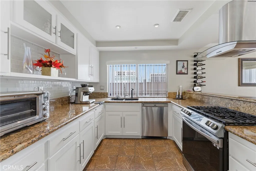 Additional image 24 of 700 W Almond Street, Compton, CA 90220
