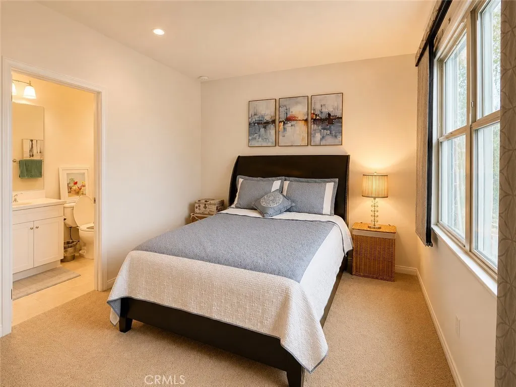 Additional image 16 of 66 Overbrook, Irvine, CA 92620