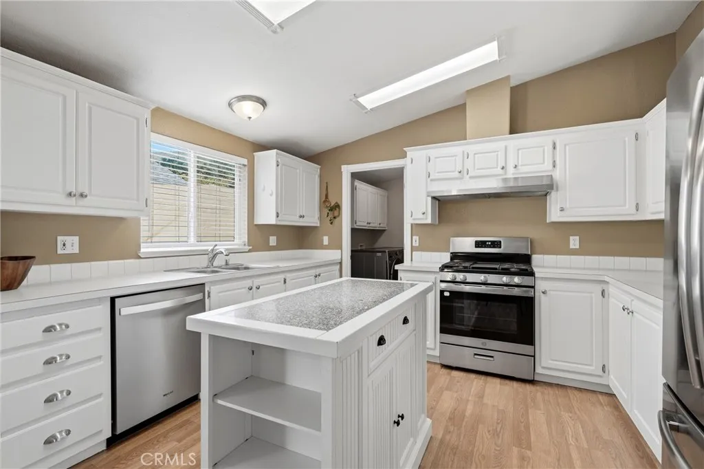 Additional image 66 of 205 Lakeview Dr, Lakeport, CA 95453