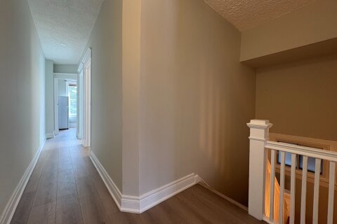 Additional image 8 of Upper-847 Pape Avenue, Toronto, ON, M4K 3T7