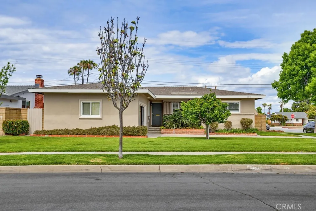 Additional image 2 of 1318 Watson Ave, Costa Mesa, CA 92626