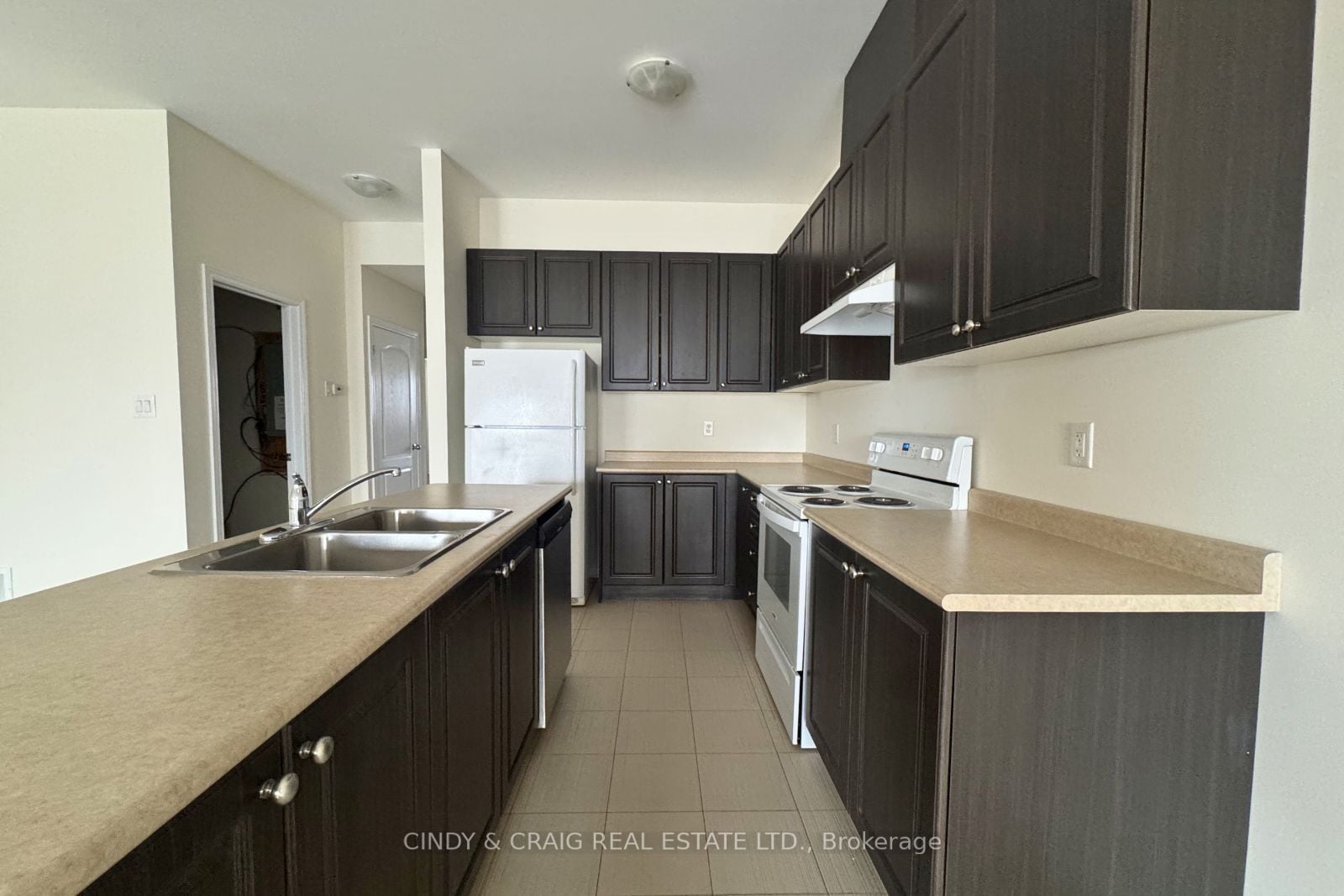 Additional image 4 of 11-15 Rosswell Drive, Clarington, ON, L1E 0B9