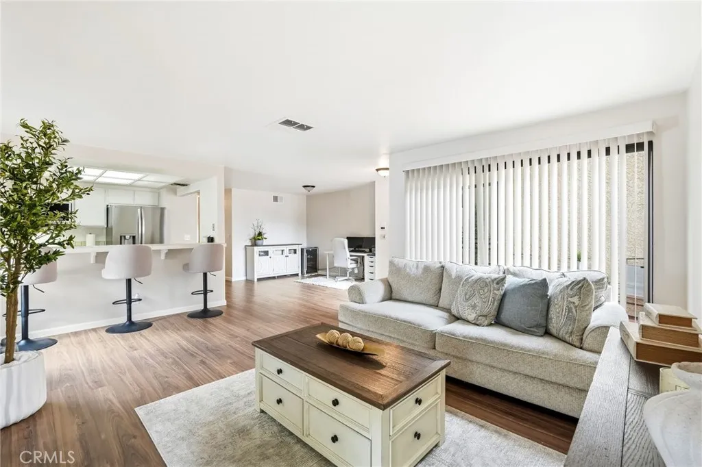Additional image 30 of 7255 Balboa Blvd Unit 20, Lake Balboa, CA 91406