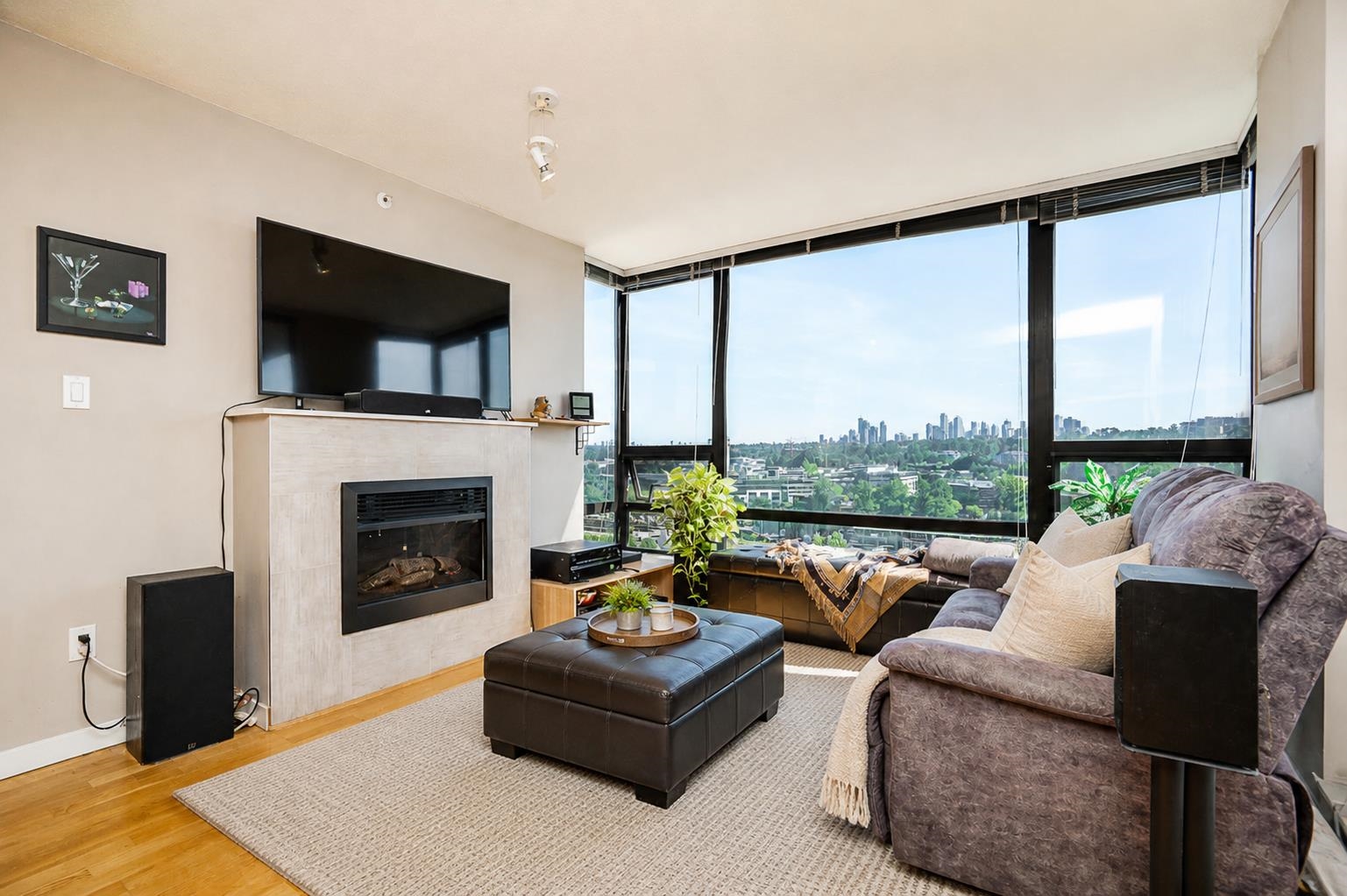 1504-4178 Dawson Street, Burnaby, BC, V5C 0A1