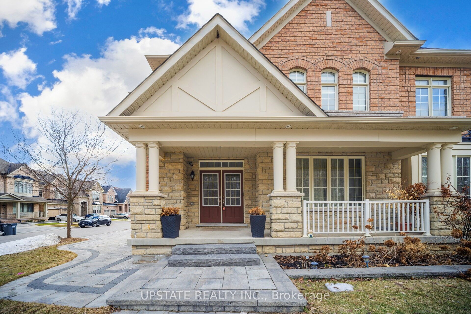 11 Mistyglen Crescent, Brampton, ON, L6Y 0X2 photo 2
