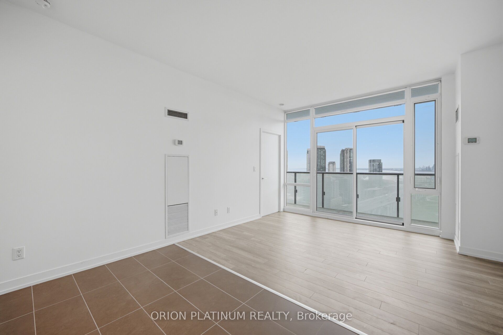 Additional image 6 of 2111-170 Fort York Boulevard, Toronto, ON, M5V 0E6