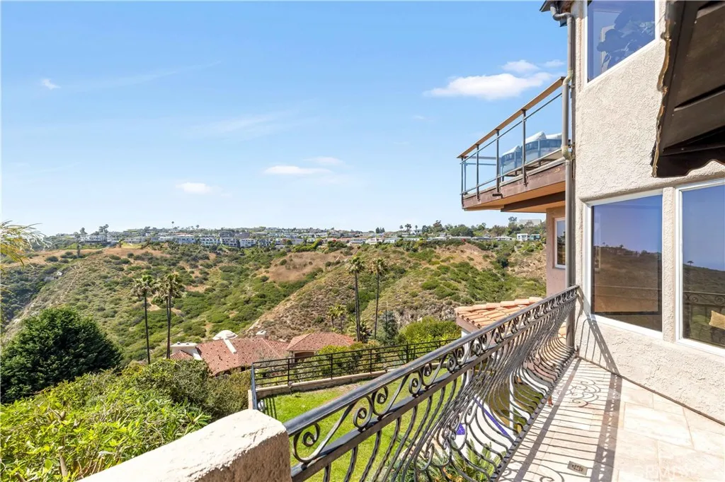 Additional image 35 of 1992 San Remo Dr, Laguna Beach, CA 92651