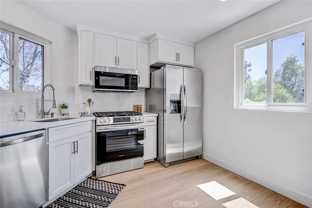 Additional image 5 of 4701 E Anaheim St Unit 304, Long Beach, CA 90804
