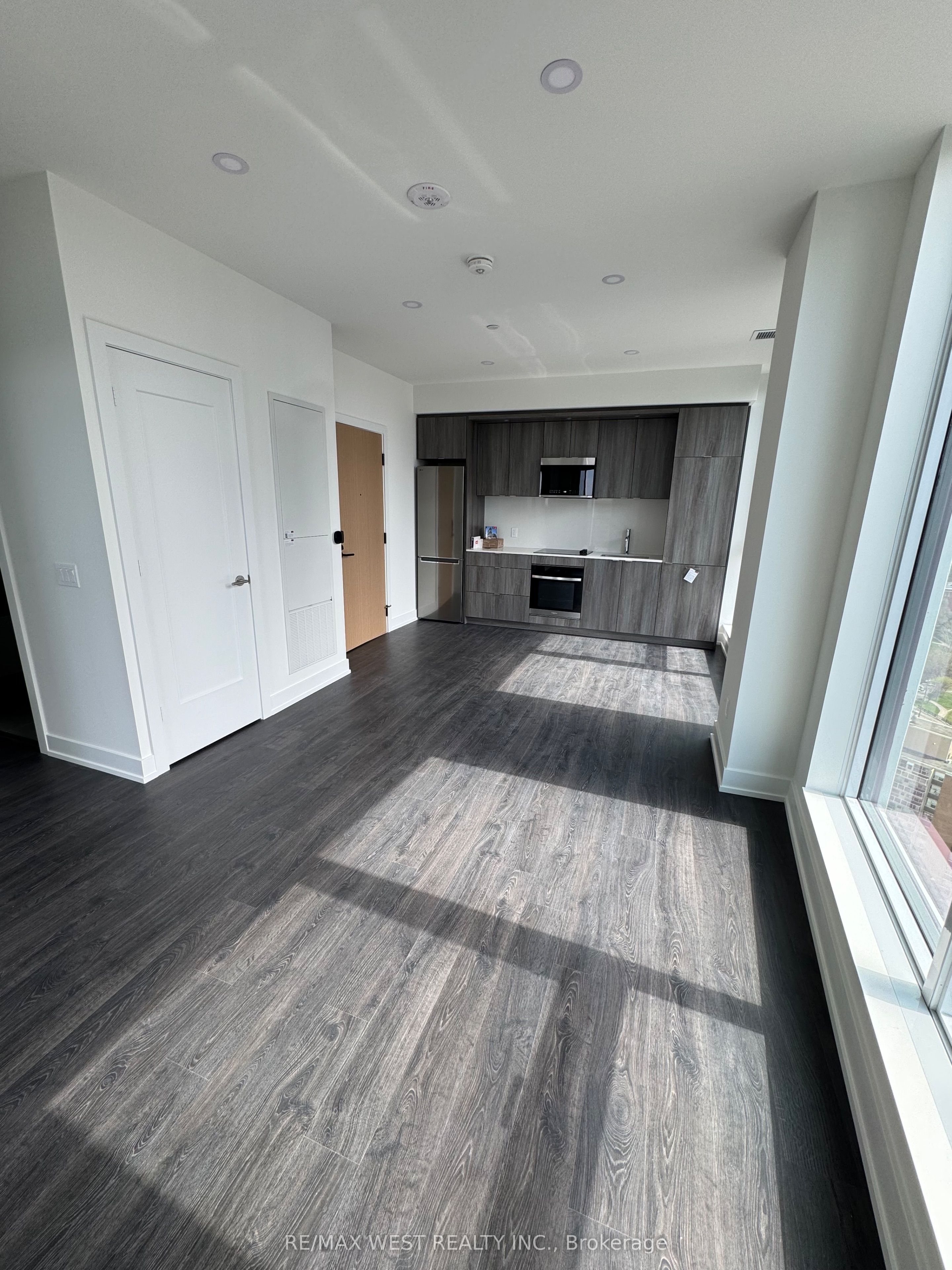 Additional image 5 of PH05-25 Cordova Avenue, Toronto, ON, M9A 0E5