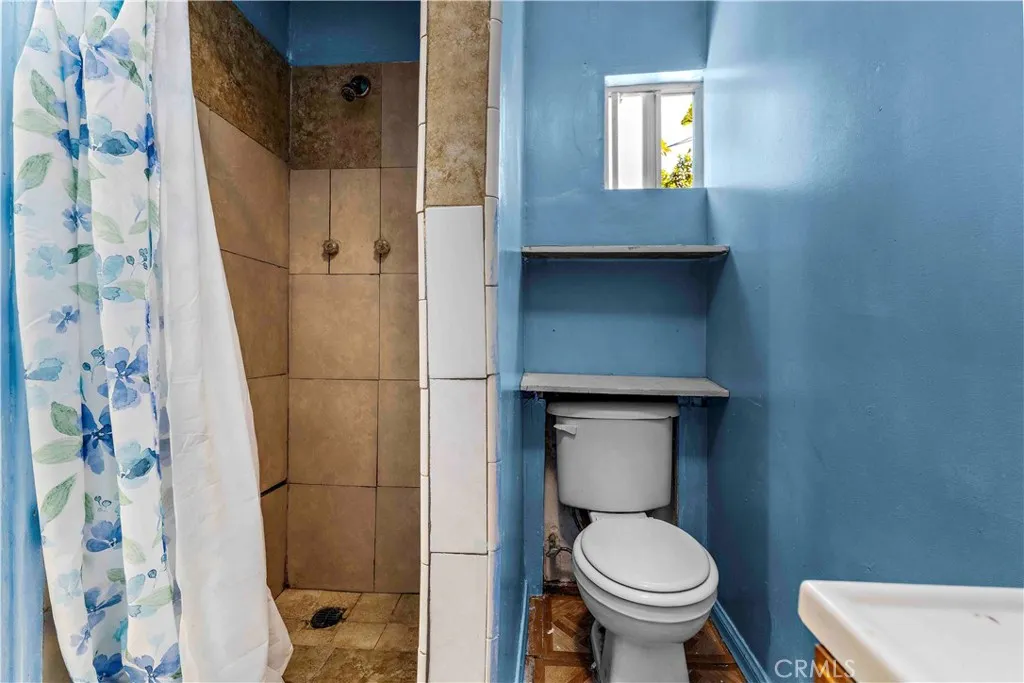 Additional image 85 of 1508 E Queensdale St, Compton, CA 90221