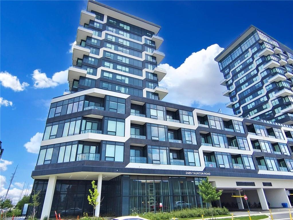 2489 Taunton Road, Oakville, ON, L6H 3R9