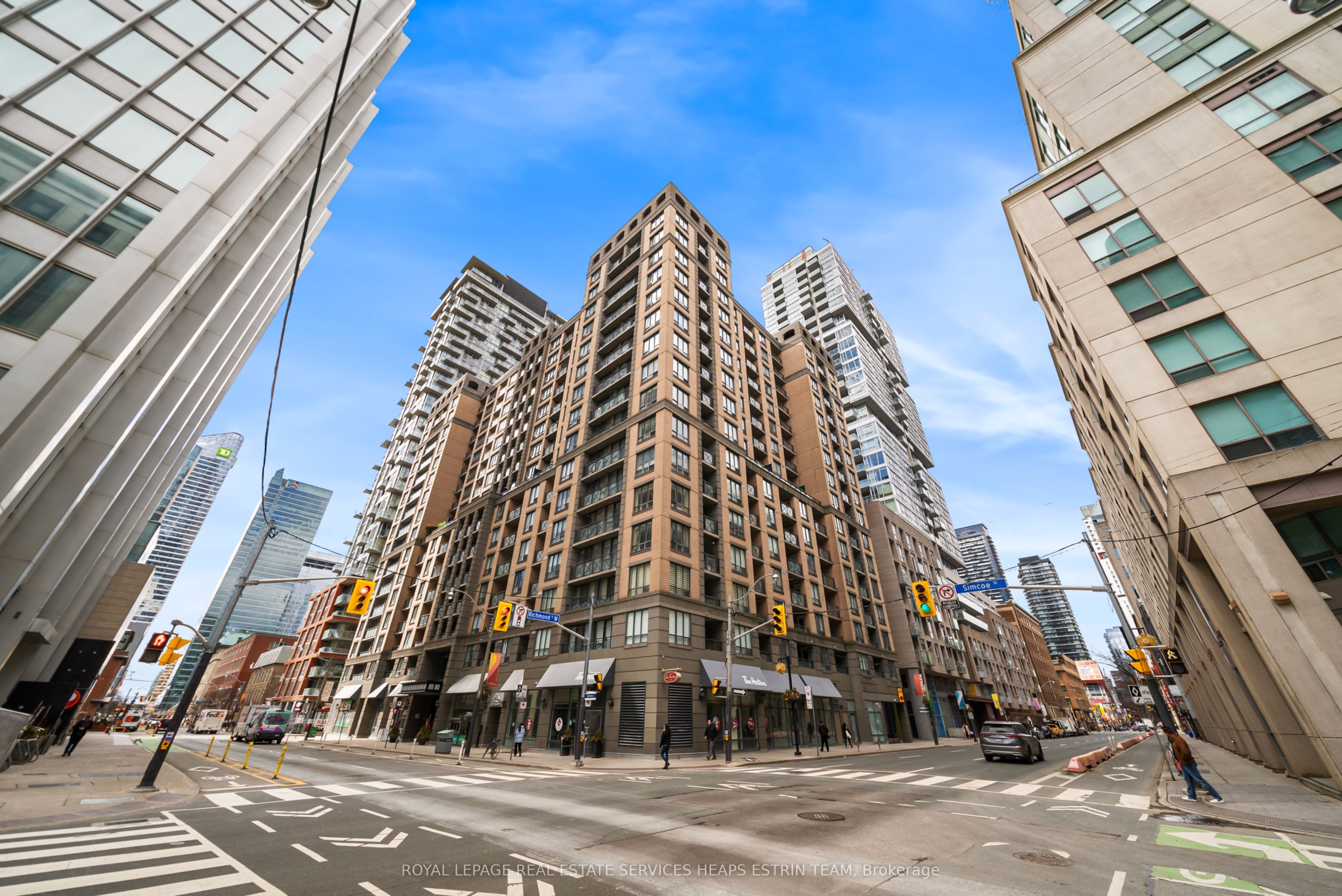 Additional image 5 of 702-140 Simcoe Street, Toronto, ON, M5H 4E9