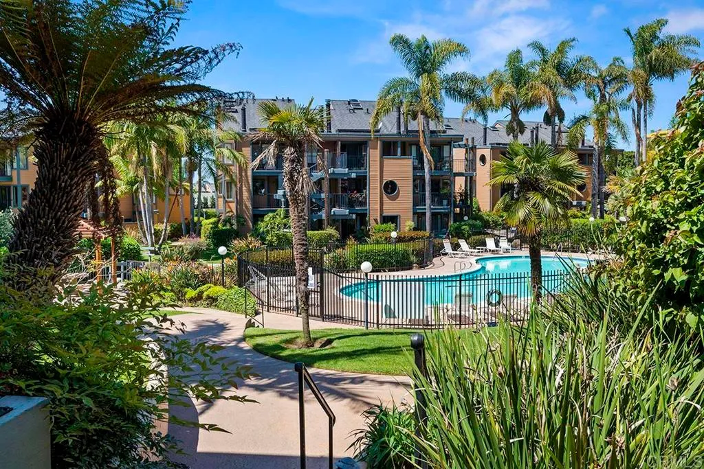Additional image 50 of 4009 Layang Layang Circle Unit J, Carlsbad, CA 92008