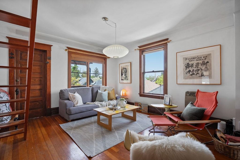 Additional image 2 of 1117 Semlin Drive, Vancouver, BC, V5L 4K3
