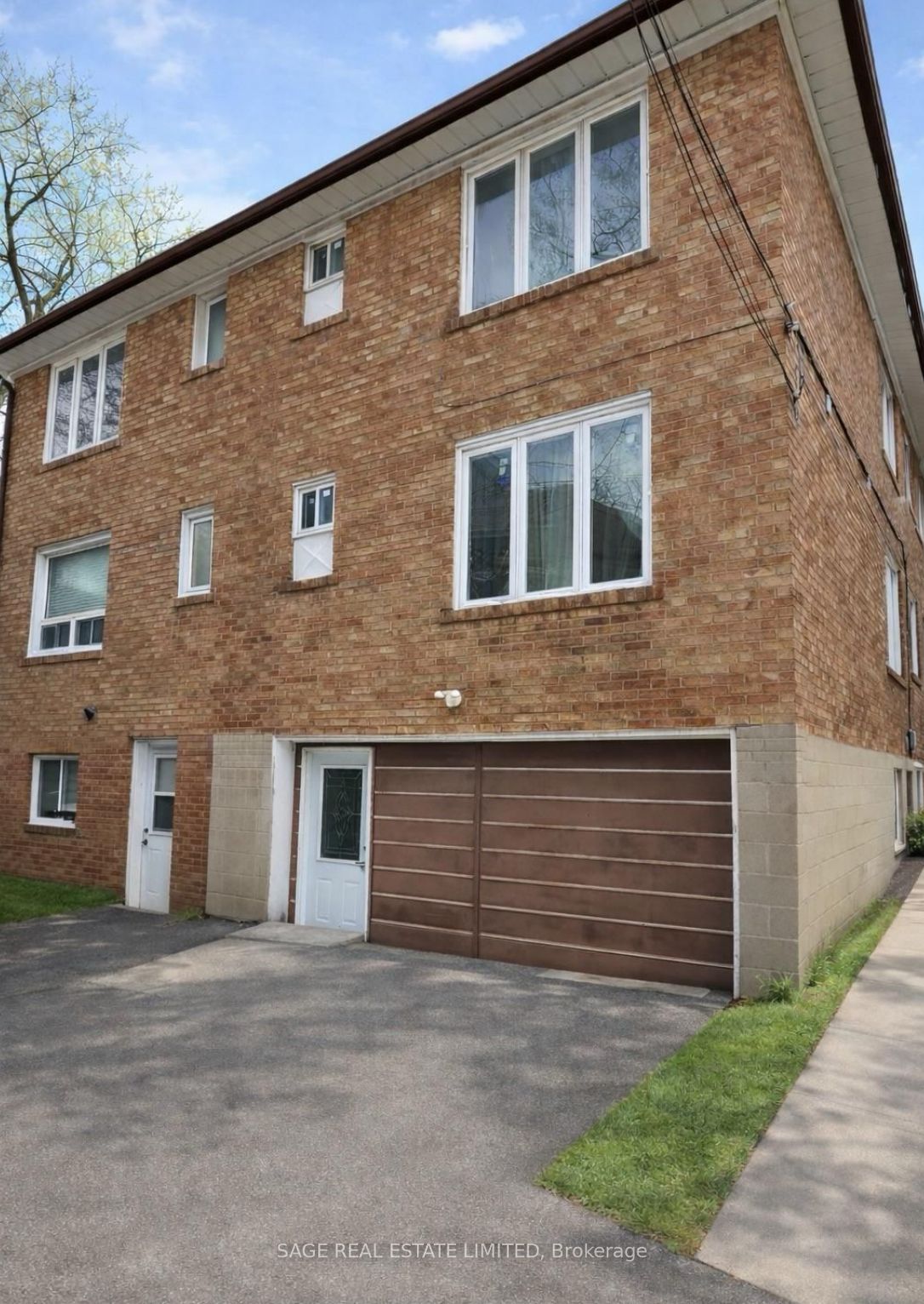 Lower Level-230 Lawrence Avenue W, Toronto, ON, M4R 2J3