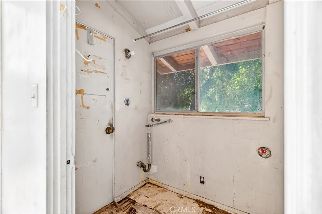 Additional image 8 of 20253 Hamlin Street, Winnetka, CA 91306
