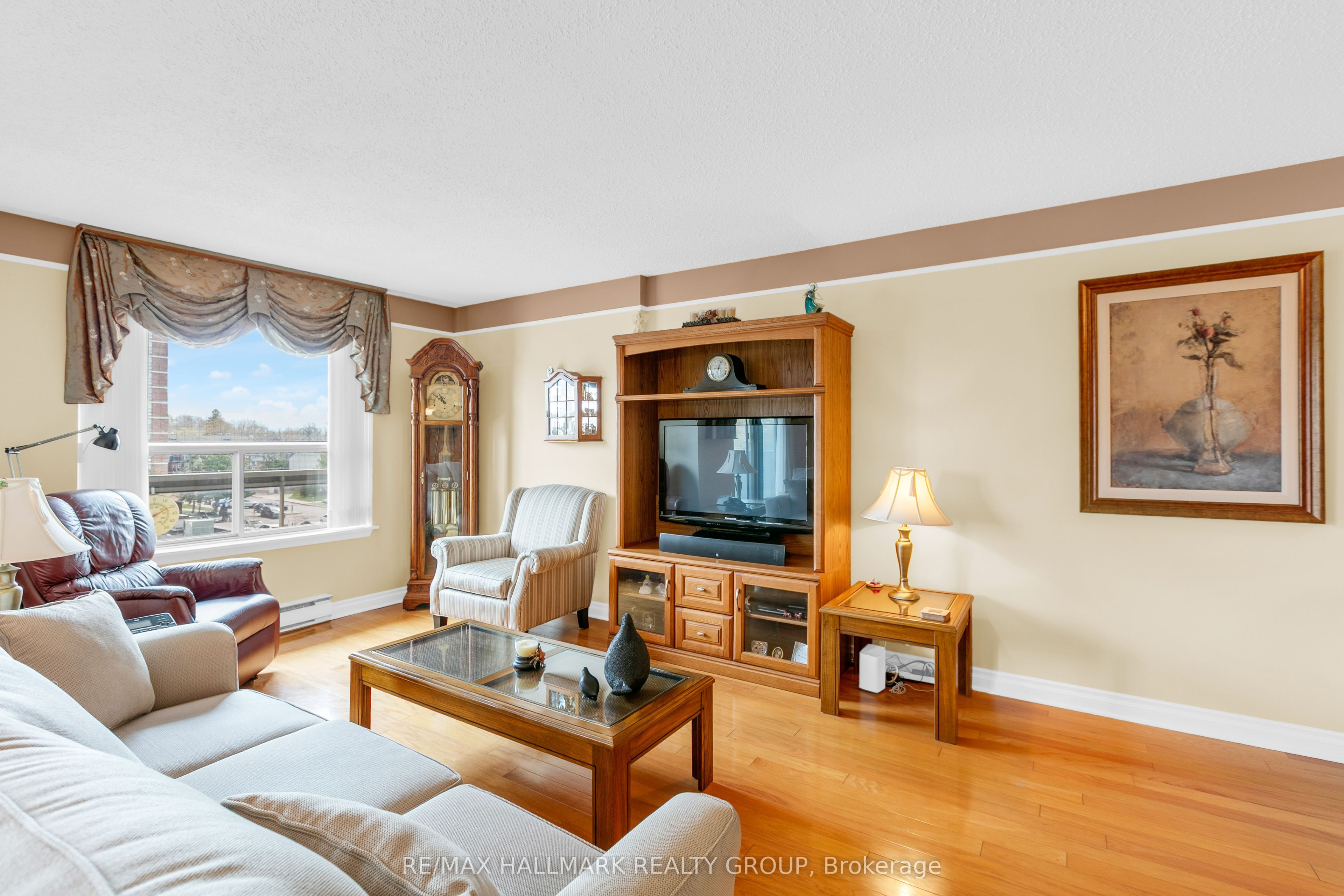 Additional image 6 of 401-200 Lafontaine Avenue E, Ottawa, ON, K1L 8K8