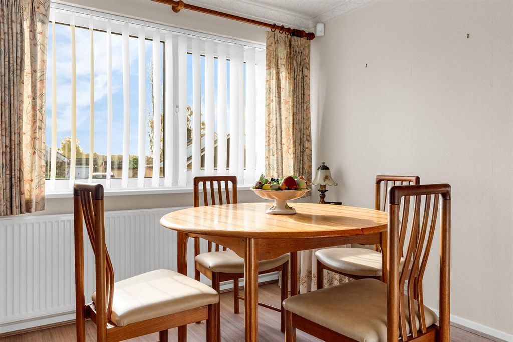Additional image 7 of 2 bed bungalow for saleWentworth Road, Hertford SG13
