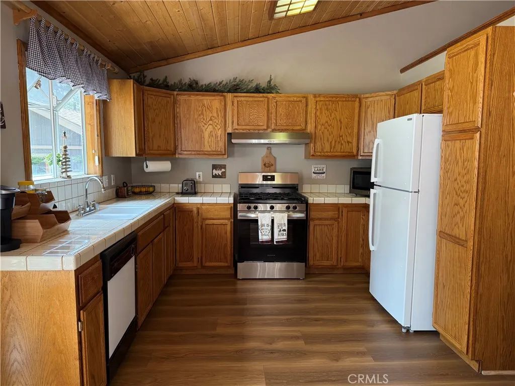 Additional image 6 of 312 W Aeroplane Blvd, Big Bear City, CA 92314