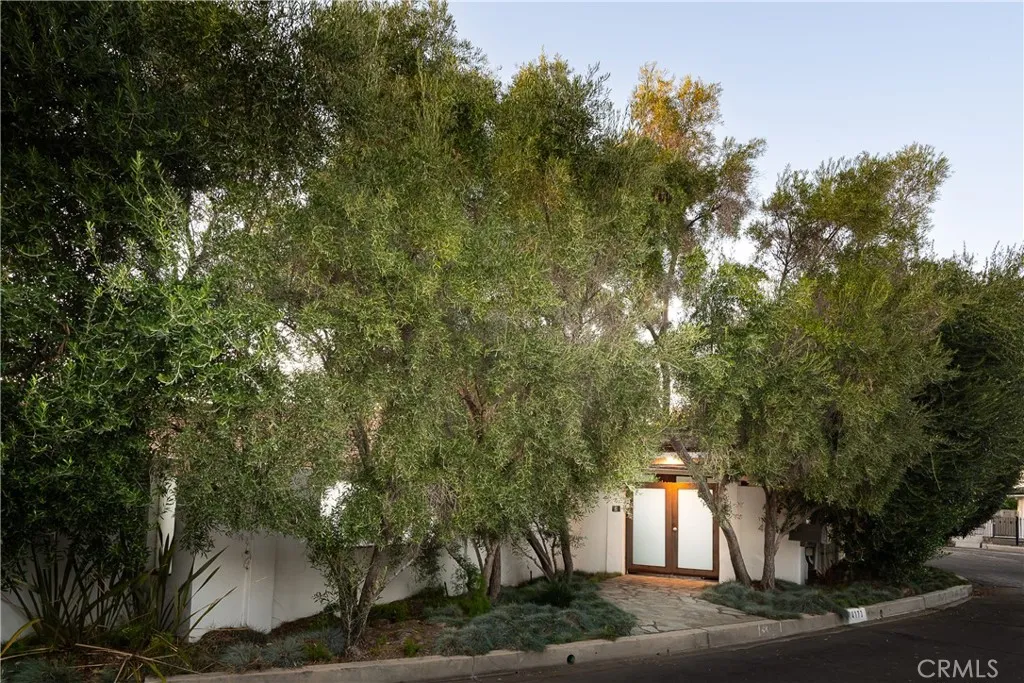 Additional image 97 of 4173 Regal Oak Dr, Encino, CA 91436