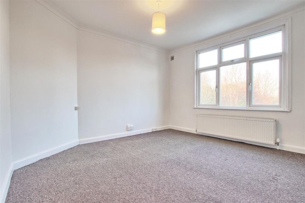 Additional image 9 of 5 bed semi-detached house for saleElizabeth Way, Cambridge CB4