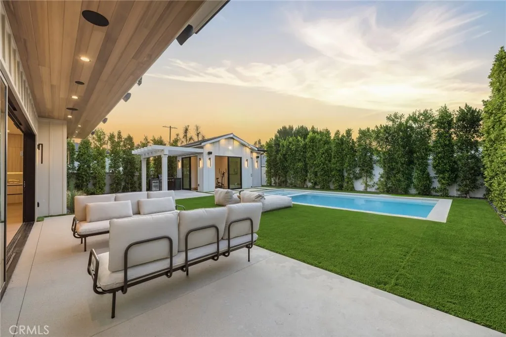 Additional image 46 of 19141 Erwin St, Tarzana, CA 91335