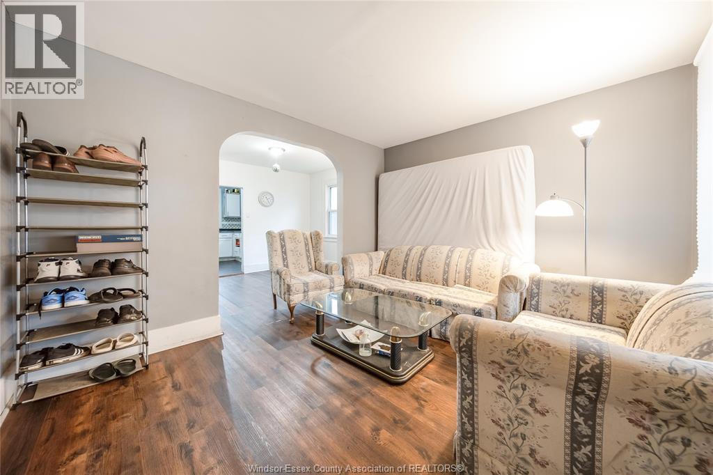 961 Curry Avenue, Windsor, ON, N9B2C4 photo 5