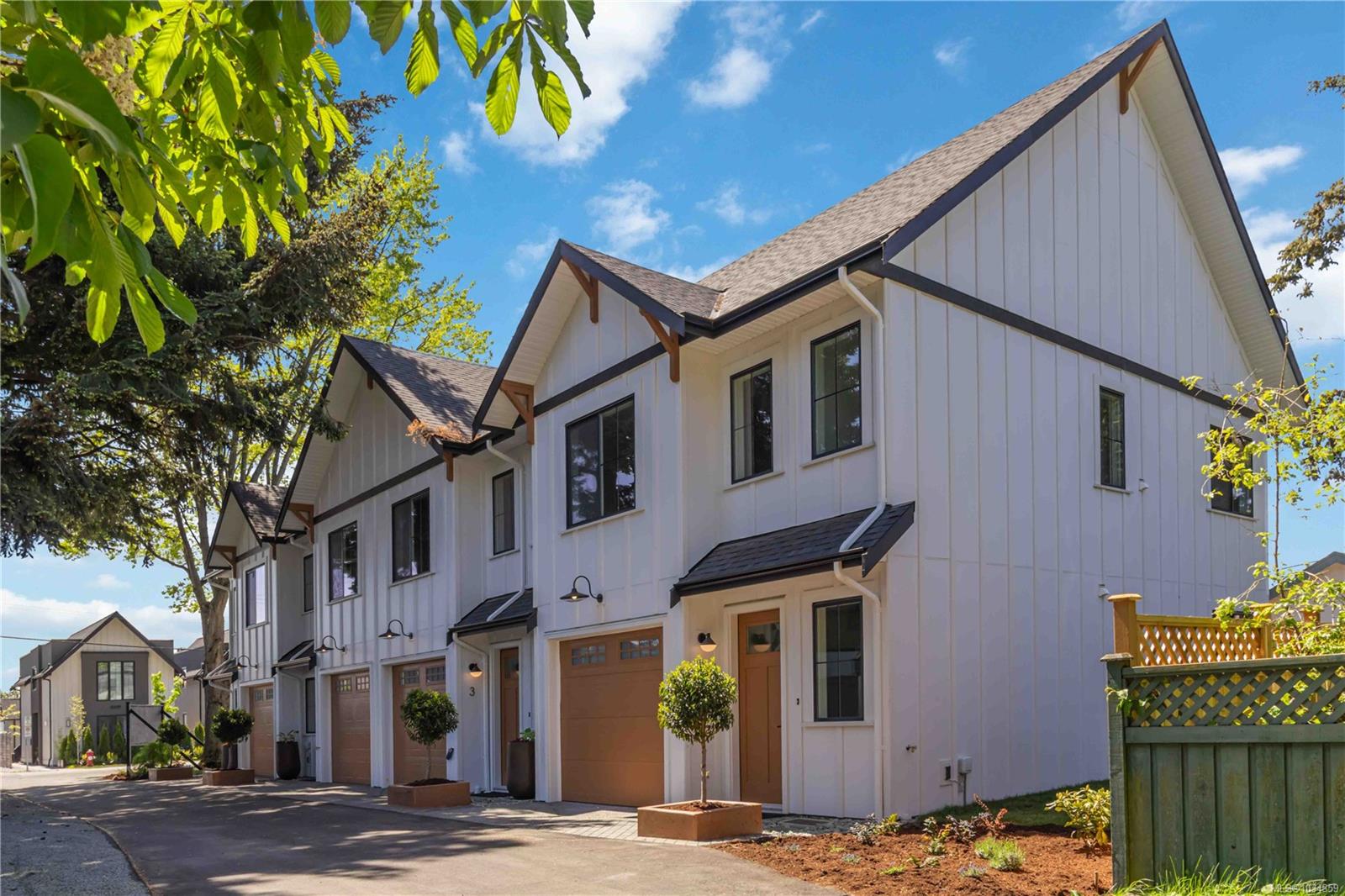 3-2312 Orchard Avenue, Sidney, BC, V8L 1T6
