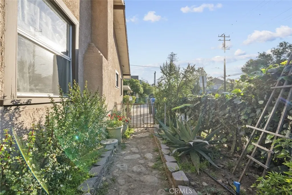 Additional image 68 of 244 N 10th St, Santa Paula, CA 93060