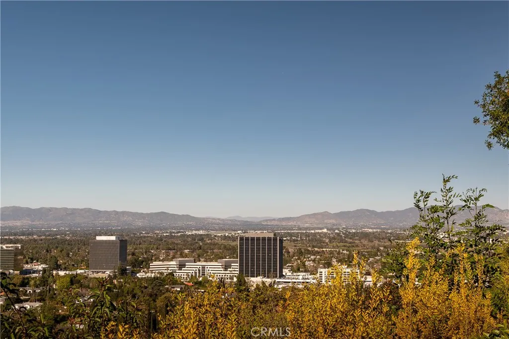 Additional image 82 of 4173 Regal Oak Dr, Encino, CA 91436