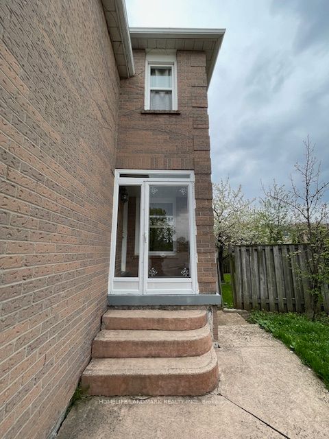 Additional image 3 of 1354 Hazel Mccleary Drive, Oakville, ON, L6J 7A8