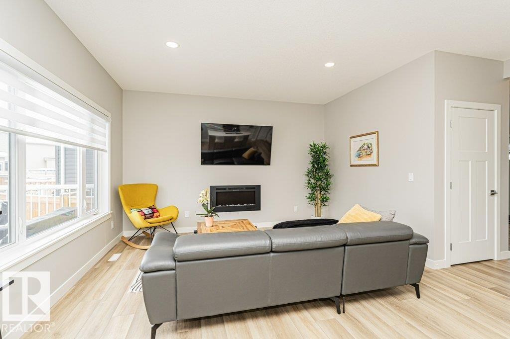 Additional image 6 of 10606 96 Street, Morinville, AB, T8R2N5