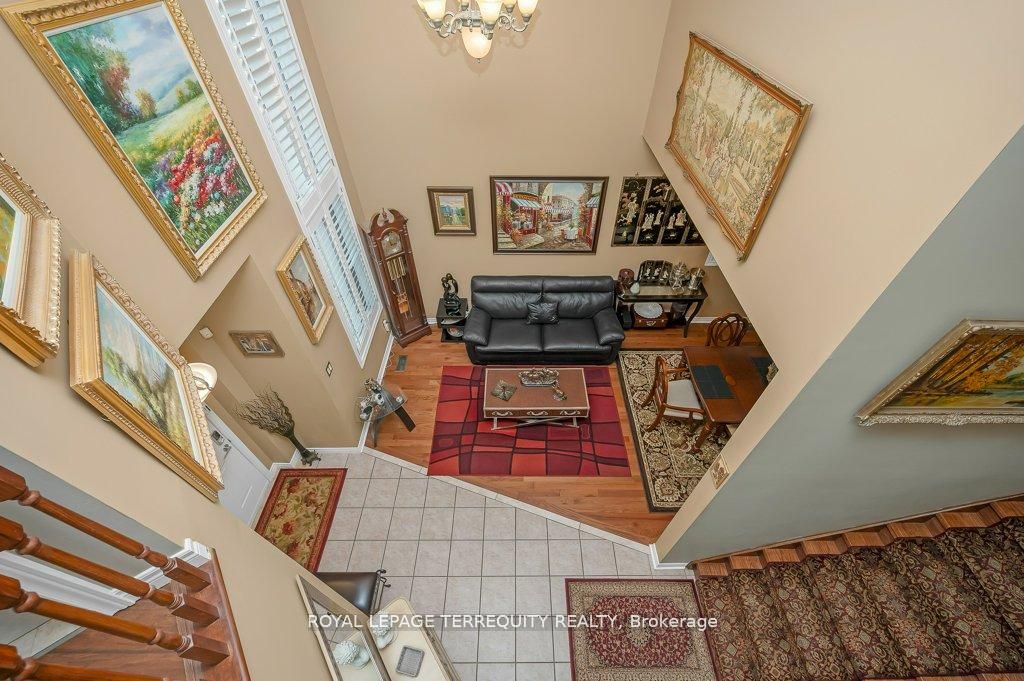 Additional image 3 of 15 Armour Crescent, Hamilton, ON, L9K 1S1