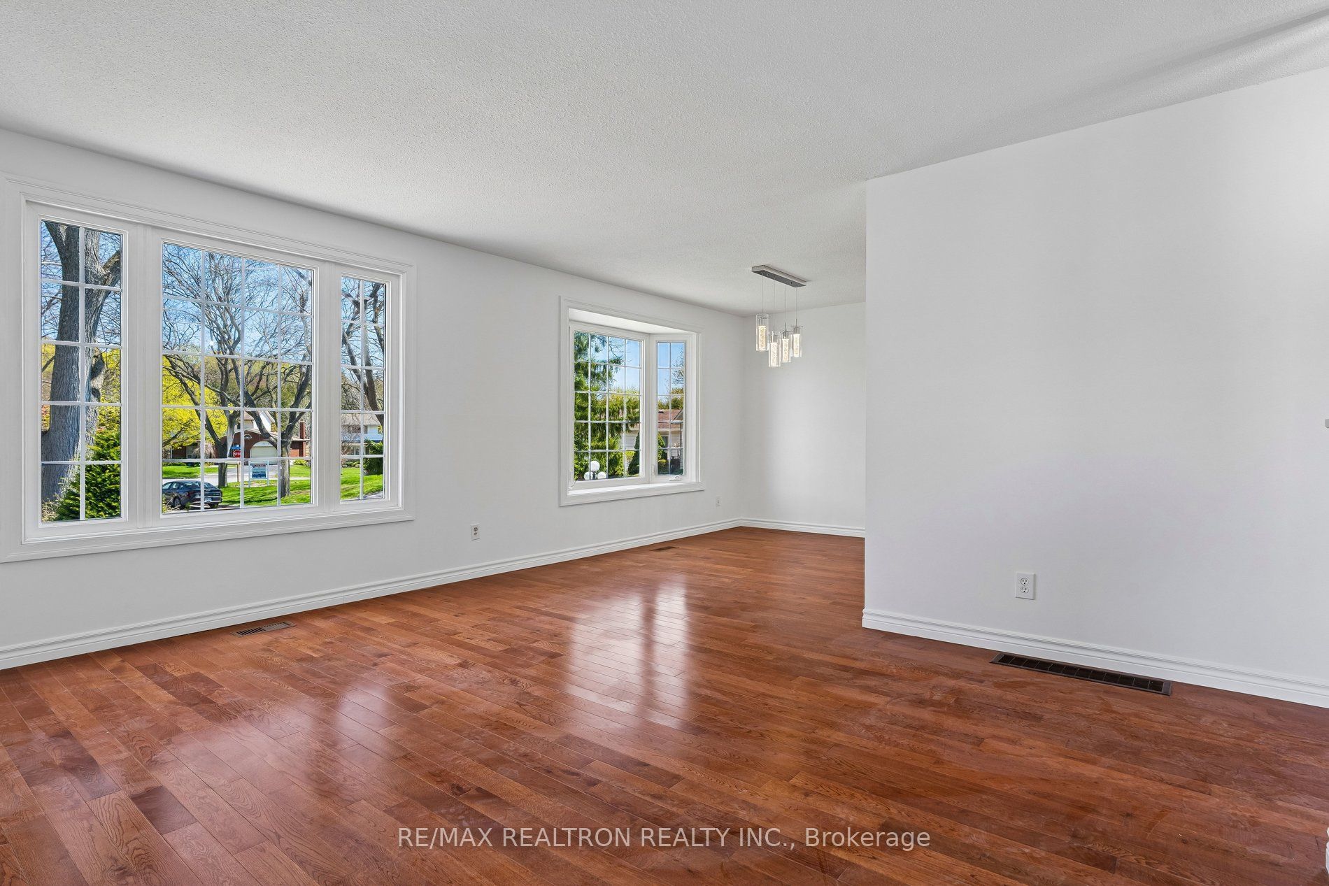 Additional image 4 of 991 Cardinal Court, Oshawa, ON, L1G 6Y4