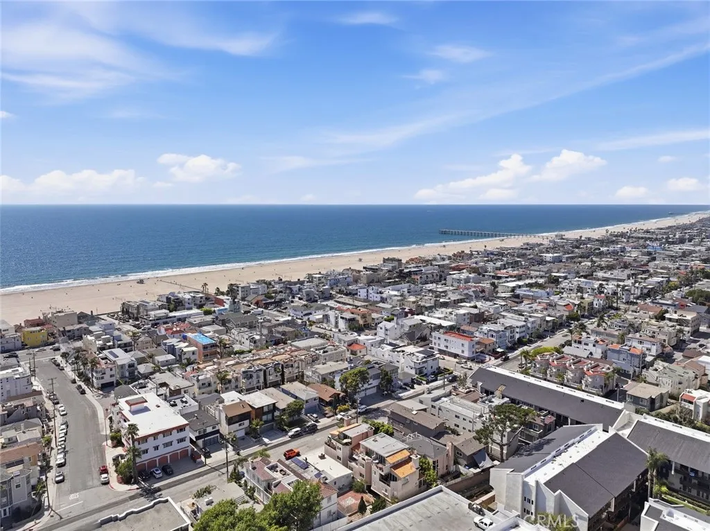 130 Monterey Blvd, Hermosa Beach, CA 90254