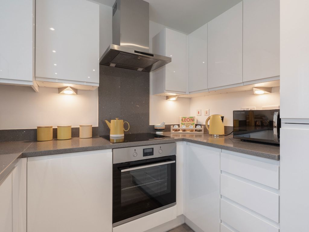Additional image 2 of 2 bed flat for sale"The Apartments" at Afflington Road, Plymouth PL9