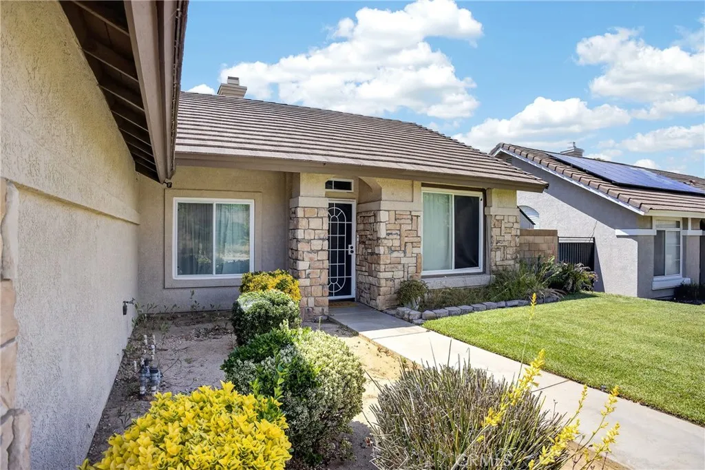 42431 Boulder Dr, Lancaster, CA 93536 photo 5