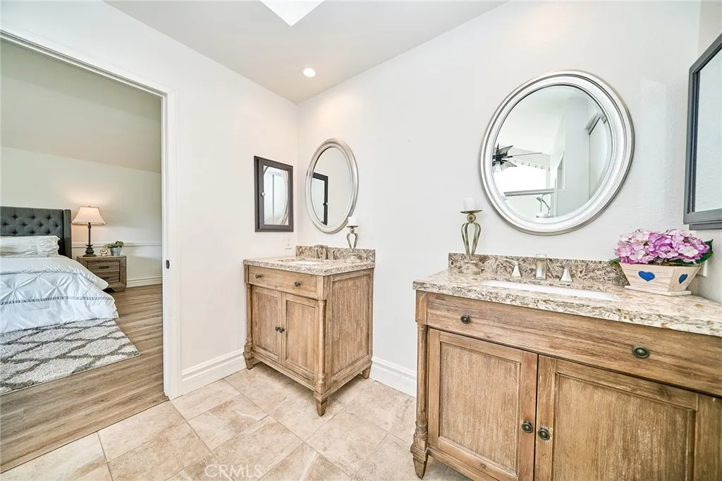Additional image 24 of 15 Ensueno E, Irvine, CA 92620
