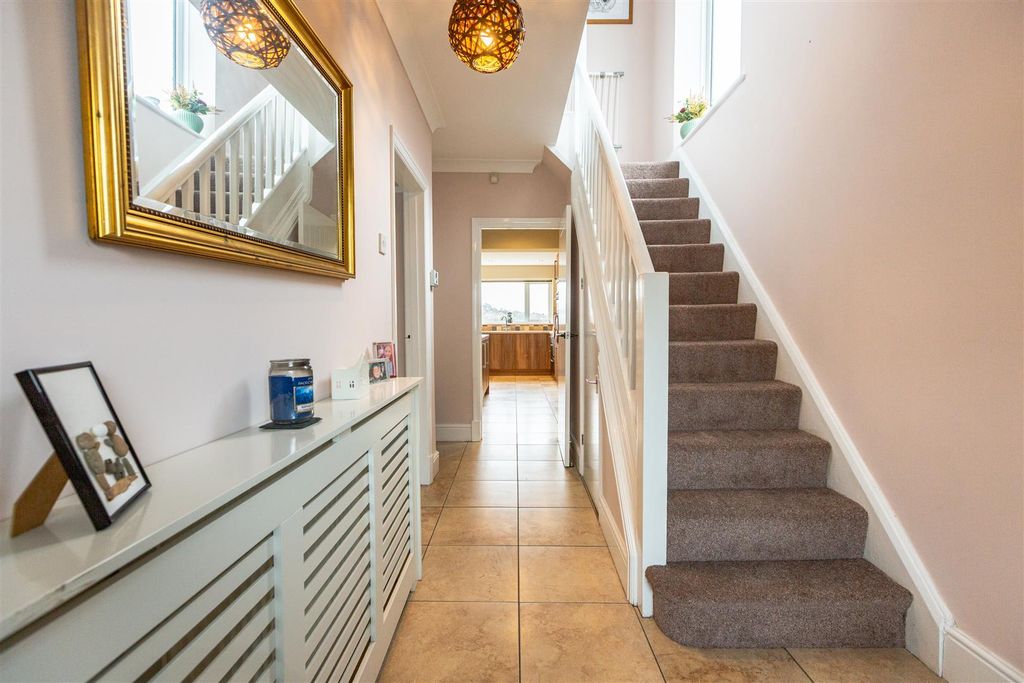 Additional image 15 of 3 bed detached house for saleLon Mafon, Sketty, Swansea SA2